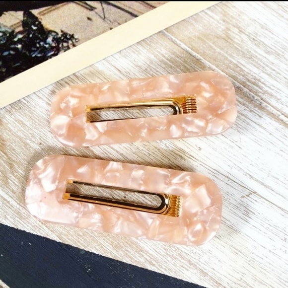 Alquimia Accessories - SOFT PINK TORTOISE EMBELLISHED HAIR CLIP SET